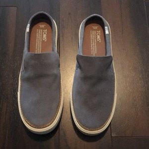 Brand New Women’s TOMS Sunrise Slip Ons, Size 6